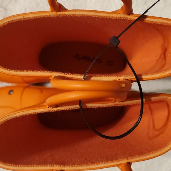 *SOLD*Toddler Rain Boots - Picture 4 of 5